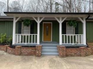 225 Sara Dr, Porterdale, GA 30014