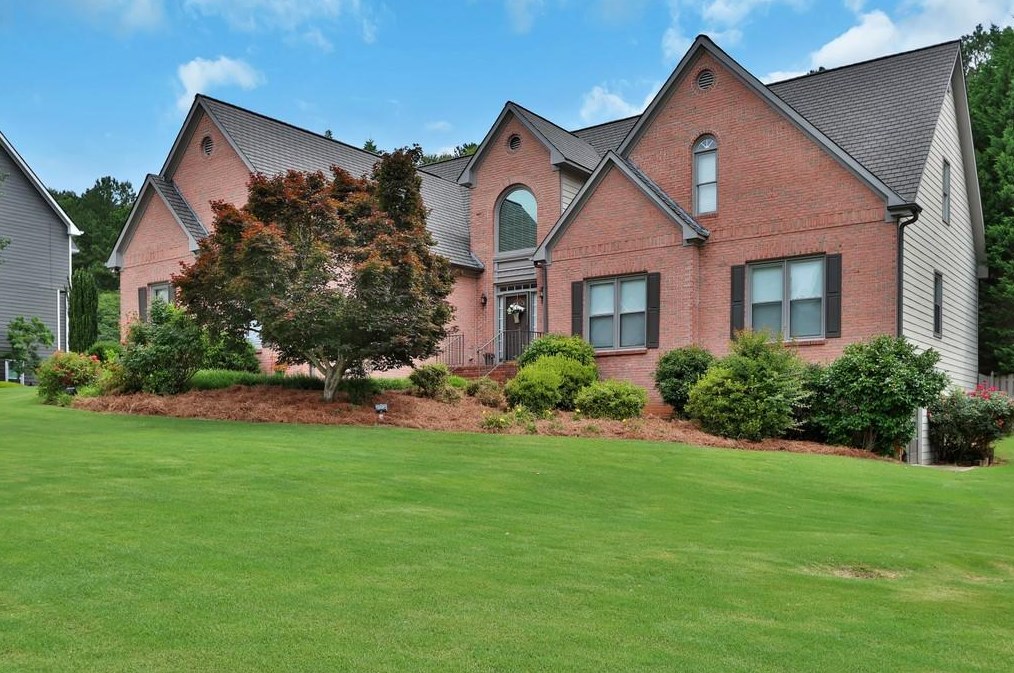 2370 Pinehaven Ct, Grayson, GA 30017-1485