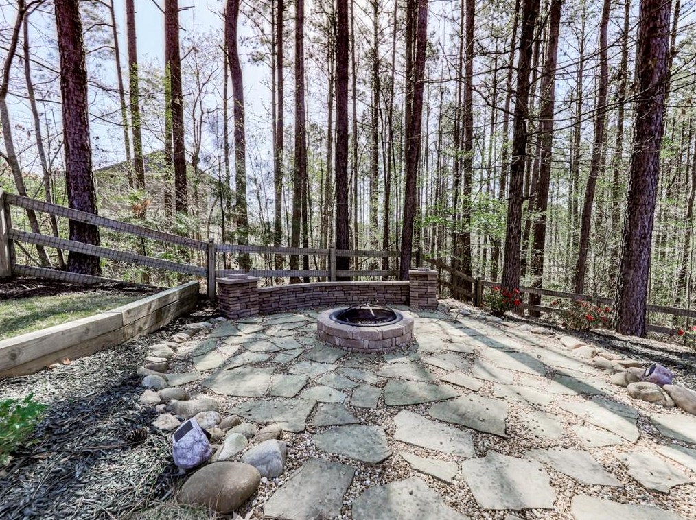 559 Double Branches Ln, Dallas GA 30132-0899 exterior