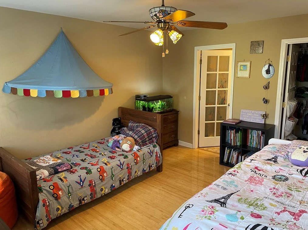 8 Sycamore Sta, Decatur GA  30030-2755 exterior