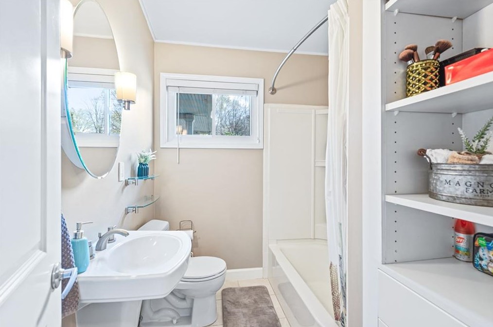 3027 Vista Brook Dr, Decatur GA  30033-5114 exterior