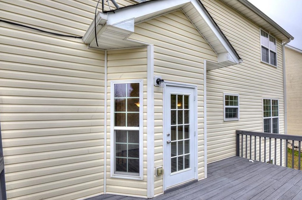 239 Mount Laurel Dr, Dallas GA  30132-0958 exterior