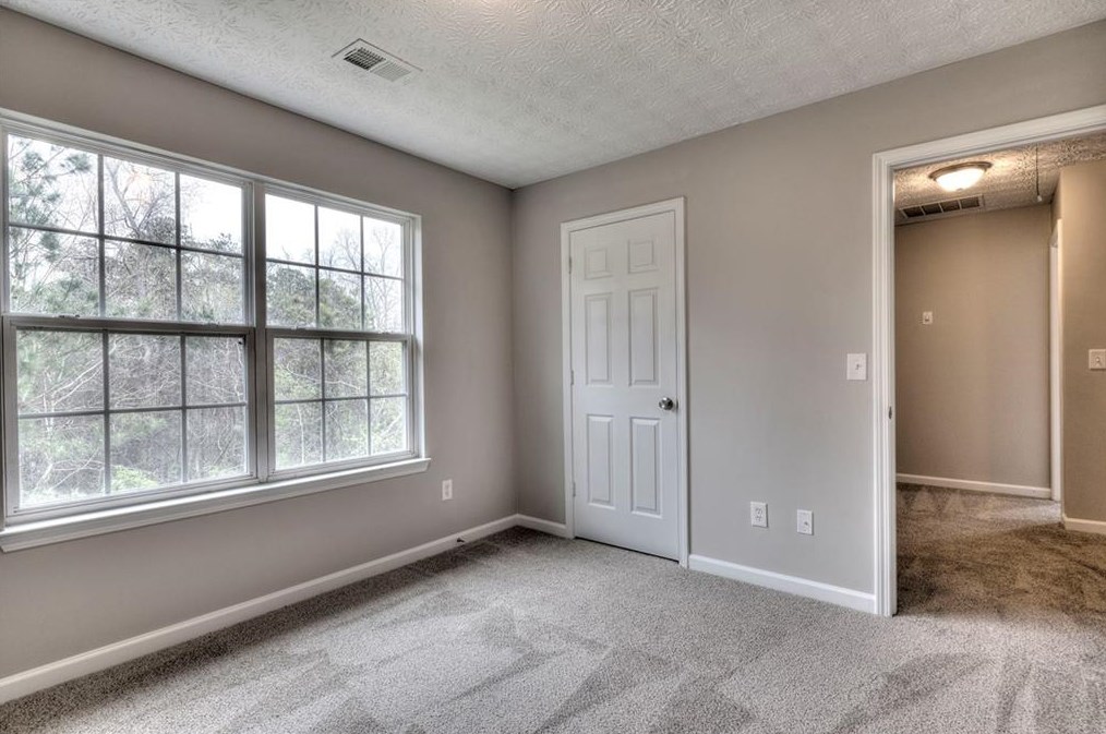 239 Mount Laurel Dr, Dallas GA  30132-0958 exterior