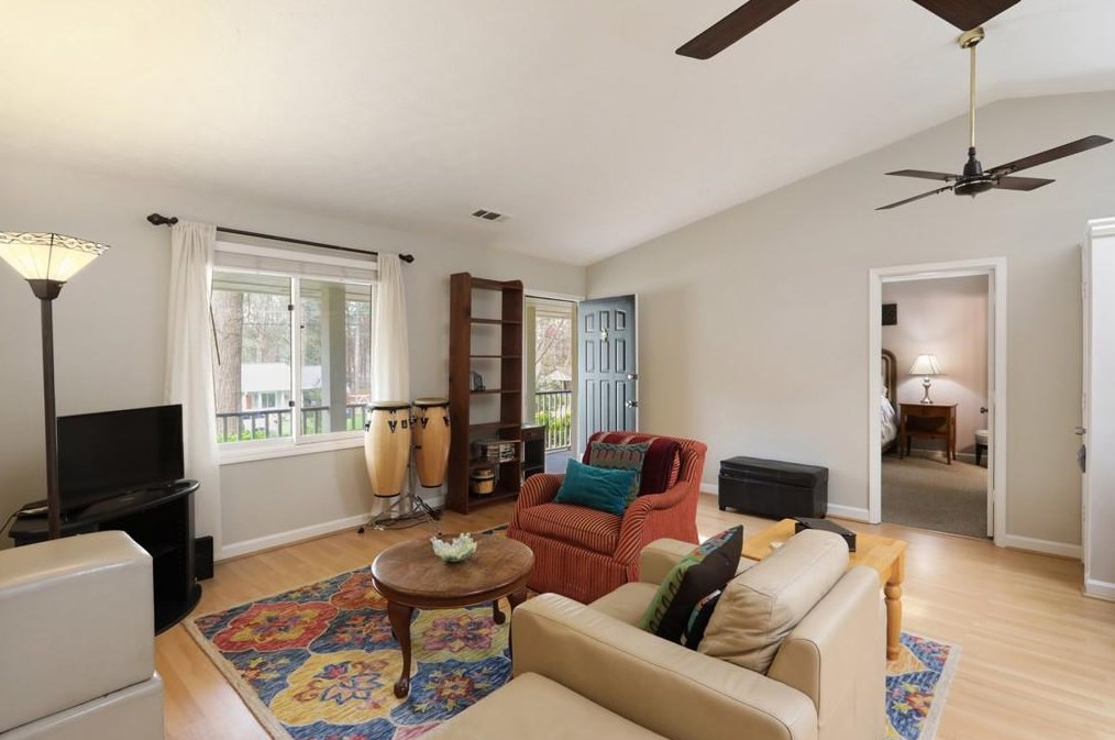 845 Cinderella Ct, Decatur GA  30033-5811 exterior