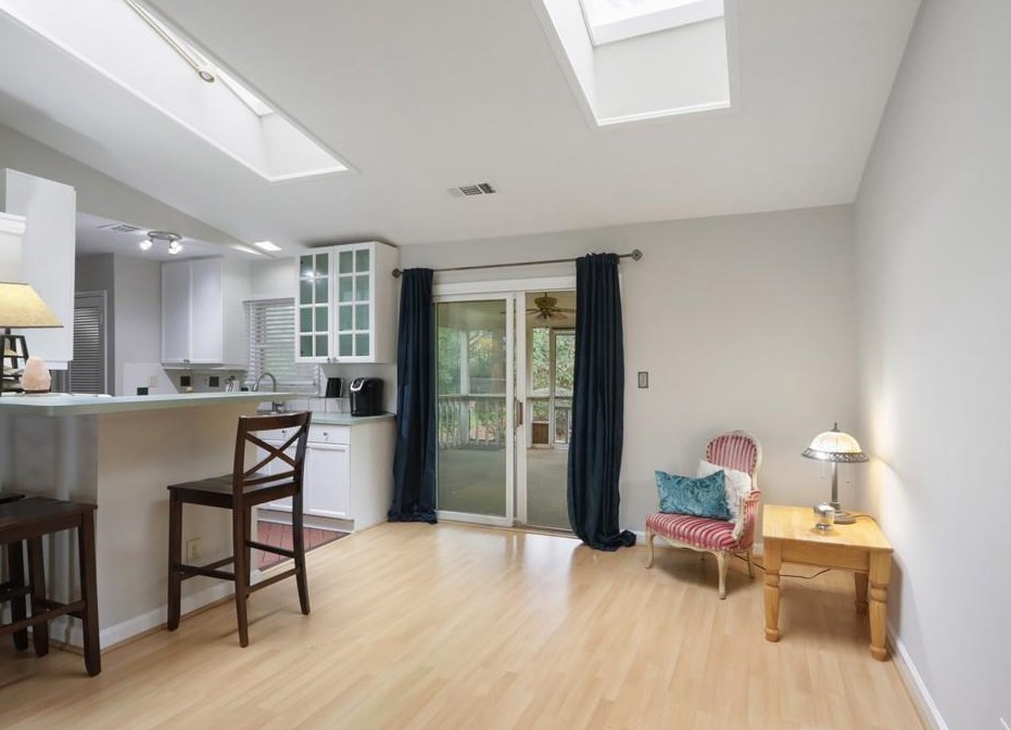 845 Cinderella Ct, Decatur GA  30033-5811 exterior