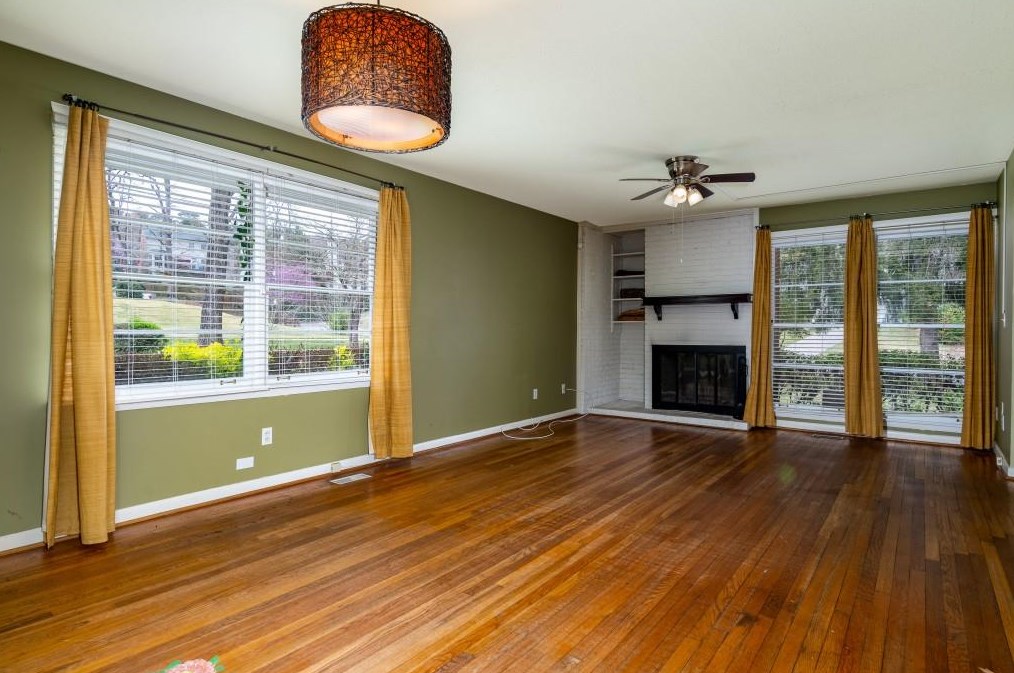 1963 Plantation Ln, Atlanta GA  30341-1865 exterior