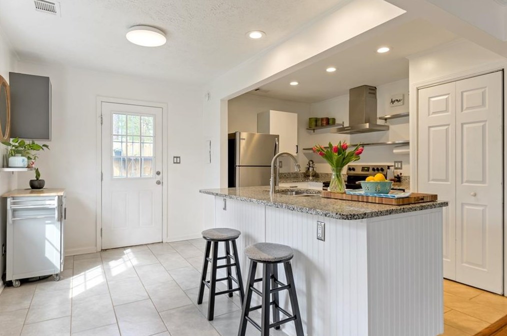 2234 Brunswick Ave, Decatur GA  30032-4005 exterior