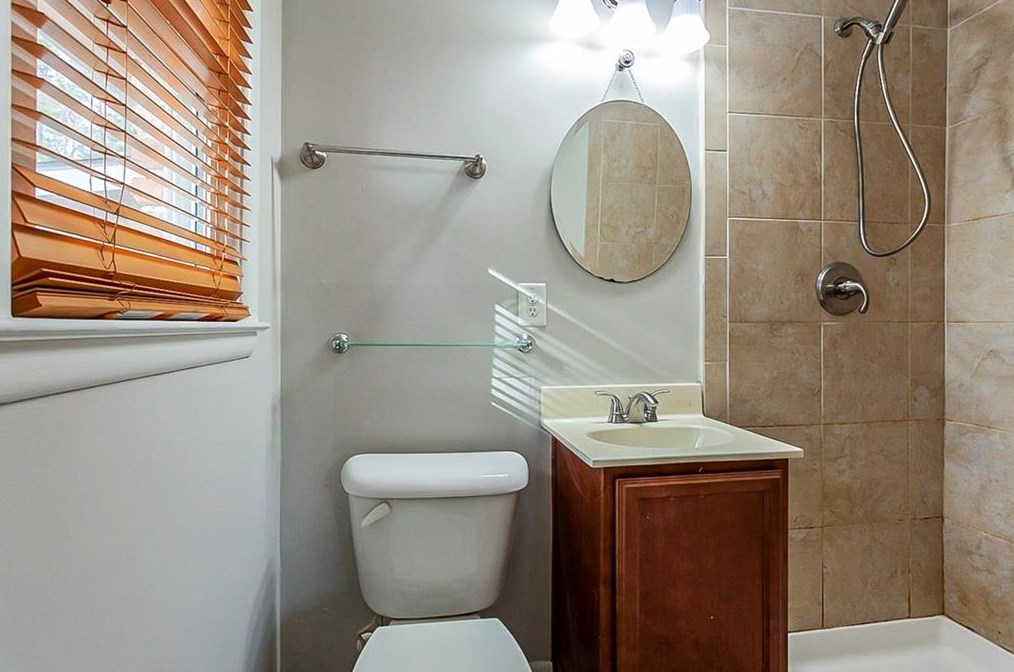 3065 Corbin Ave, Decatur GA  30034-2947 exterior