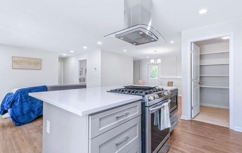 1579 Melanie Ct, Decatur GA  30032-3409 exterior