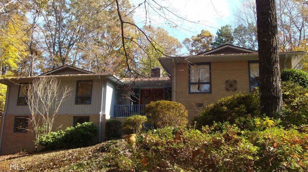 176 Green Forest Dr, Toccoa, GA 30577