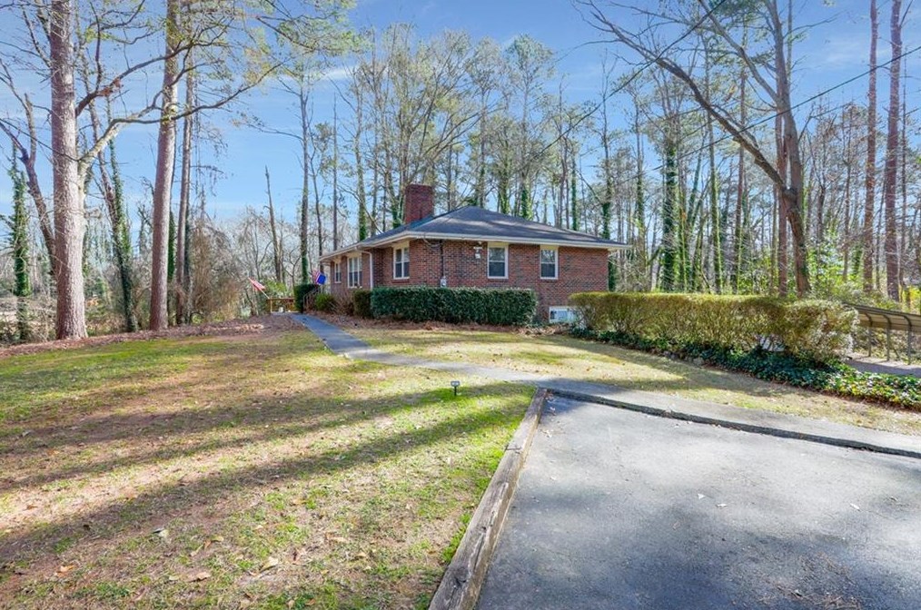 660 Glendale Pl, Smyrna GA  30080-1872 exterior