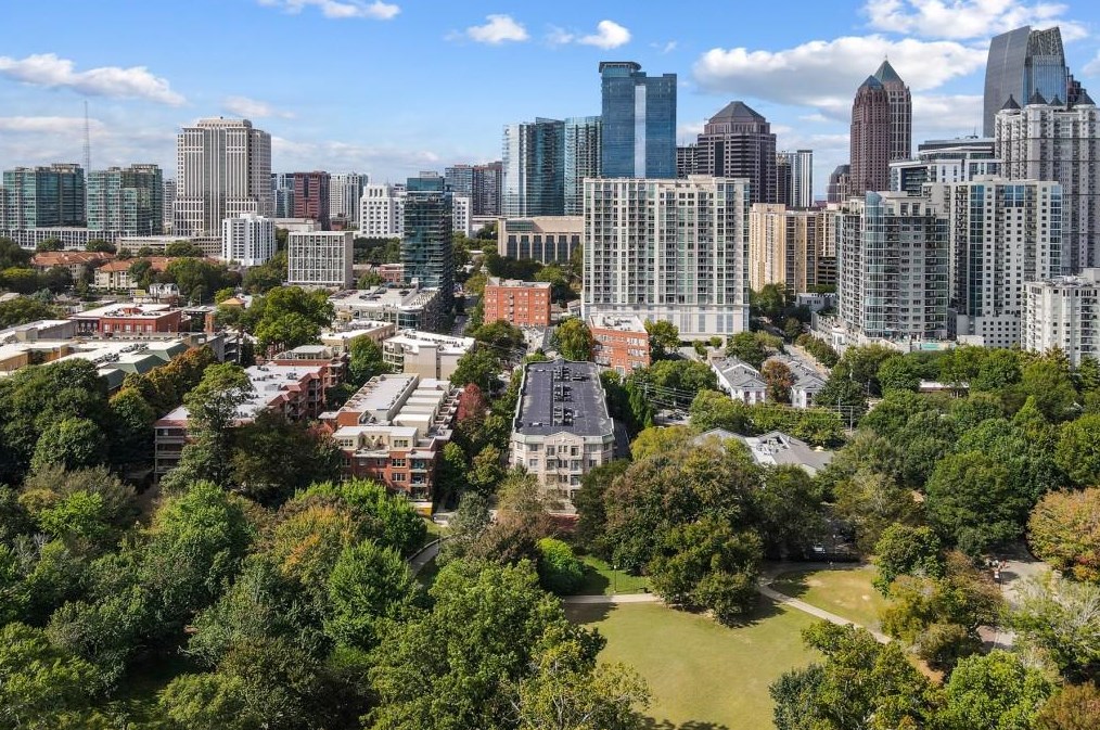 1055 Piedmont Ave, Atlanta GA  30309-3788 exterior