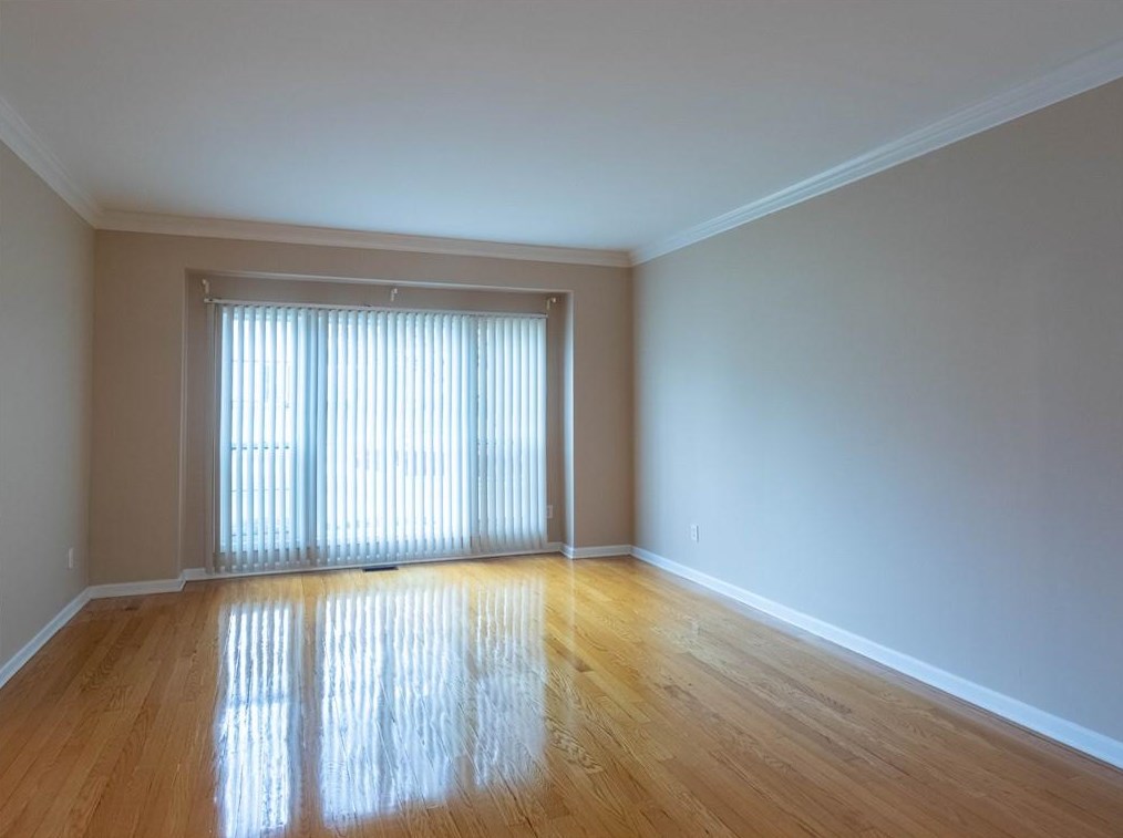 1381 Fall River Dr, Conyers, GA 30013