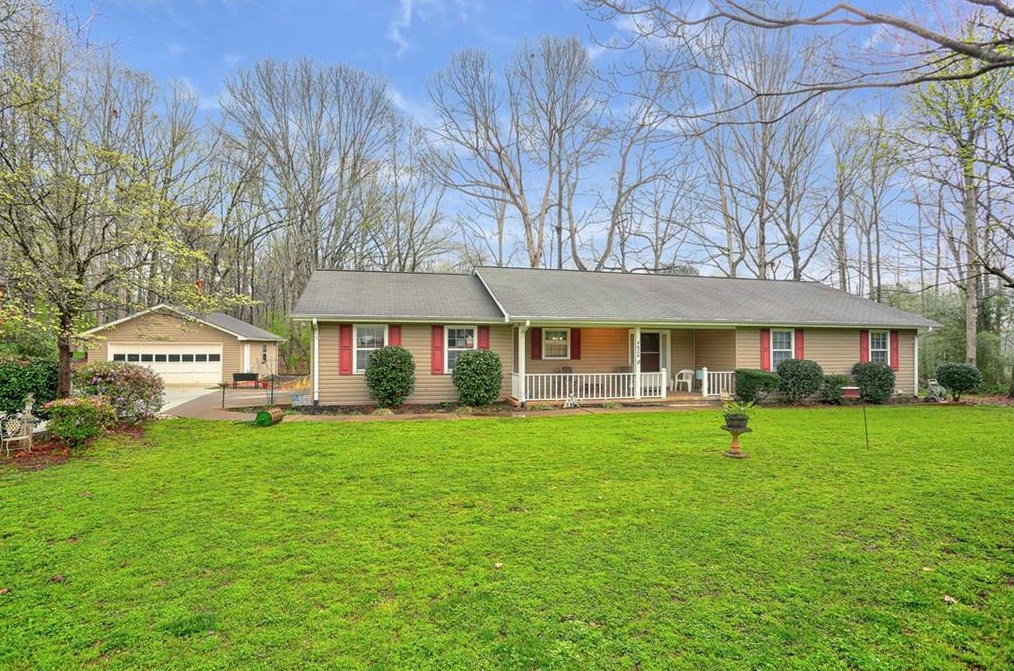 4624 Villager Trail, Flowery Branch, GA 30542