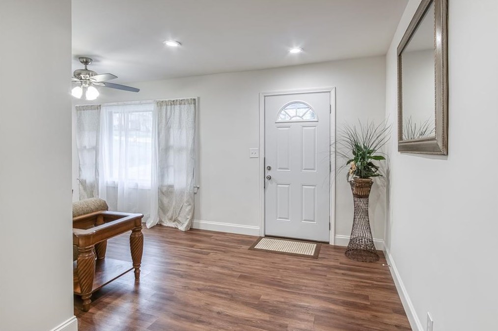 1868 Longdale Dr, Decatur GA  30032-5242 exterior