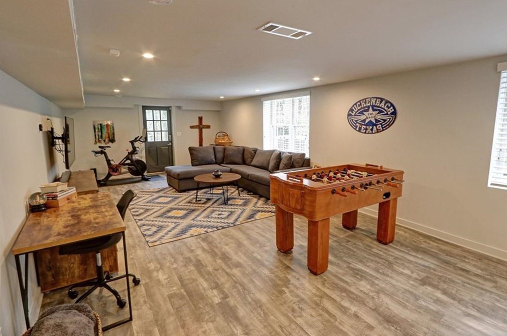 2247 Shasta Way, Atlanta GA  30345-2655 exterior
