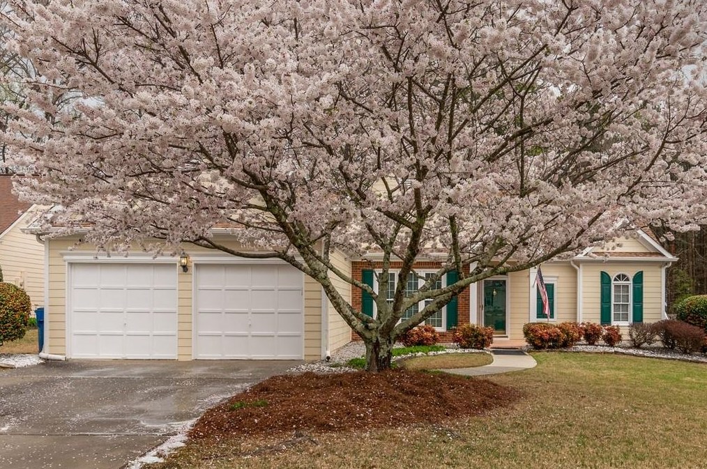 1590 Hill Crossing Ct, Grayson, GA 30017-2957