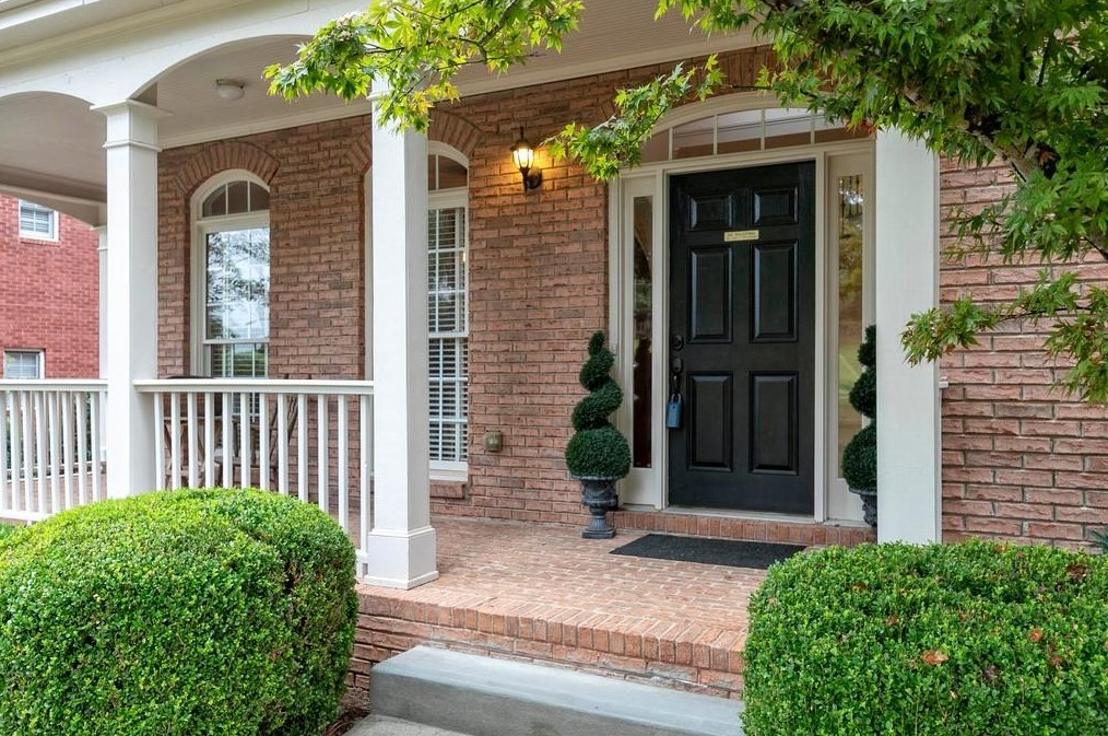 212 Bentwater Dr, Acworth GA  30101-8563 exterior