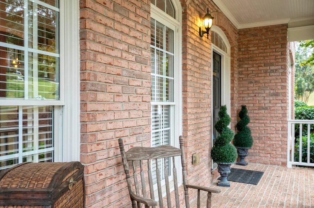 212 Bentwater Dr, Acworth GA  30101-8563 exterior