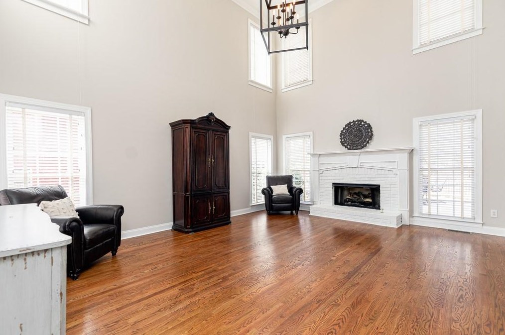 212 Bentwater Dr, Acworth GA  30101-8563 exterior