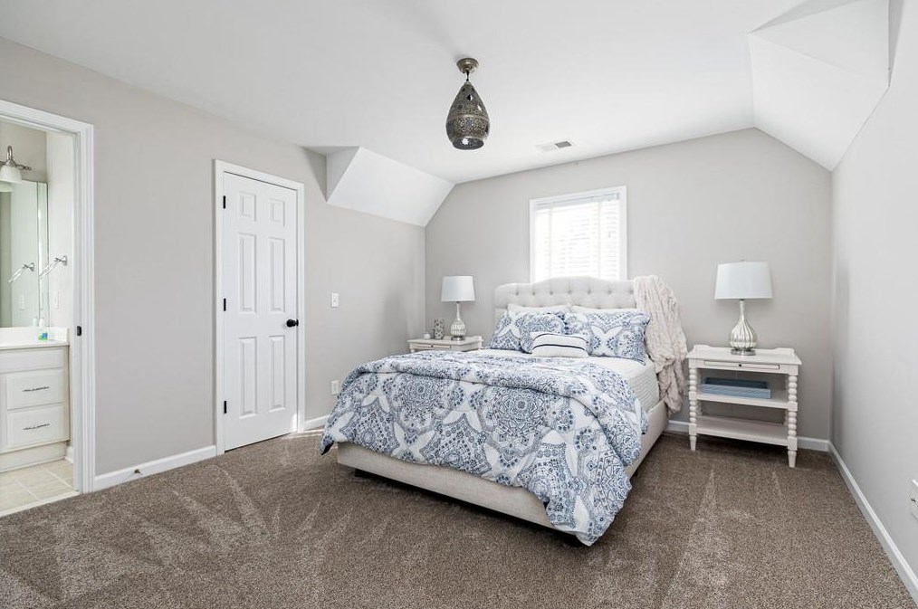 212 Bentwater Dr, Acworth GA  30101-8563 exterior