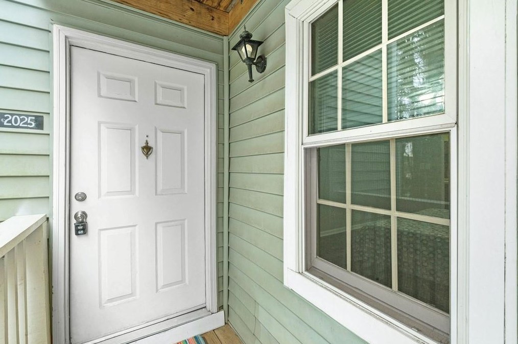 2025 Brian Way, Decatur, GA 30033-3820