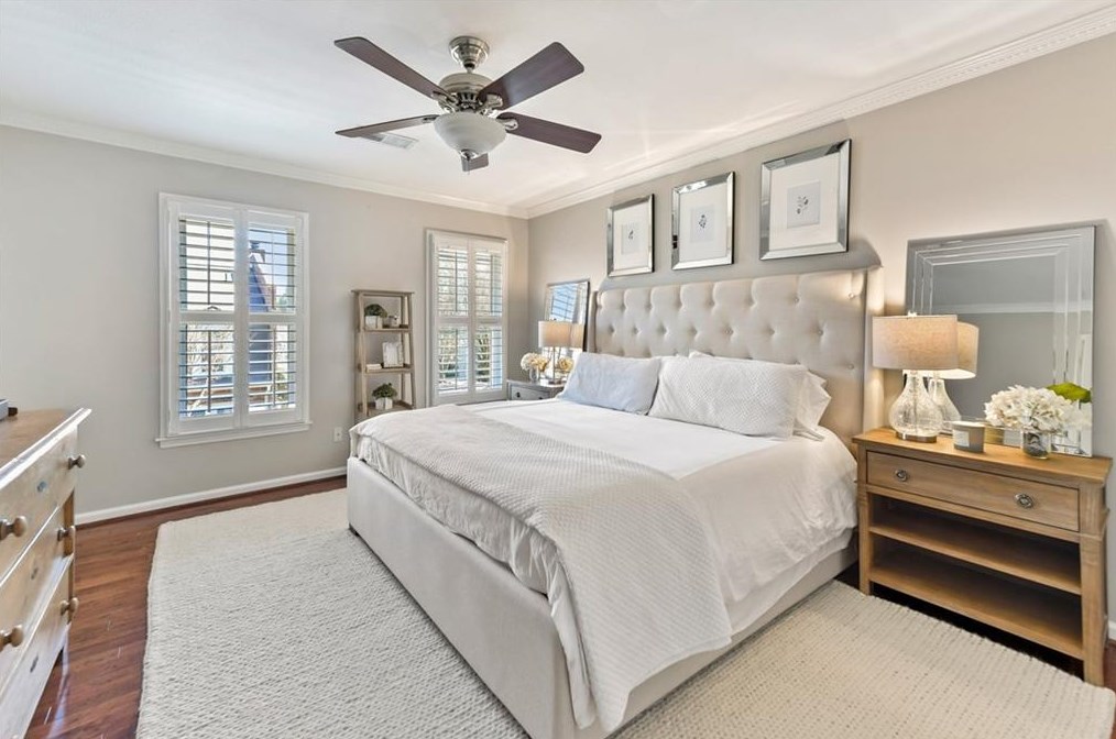 1 Queen Victoria Pl, Atlanta GA 30342-3751 exterior