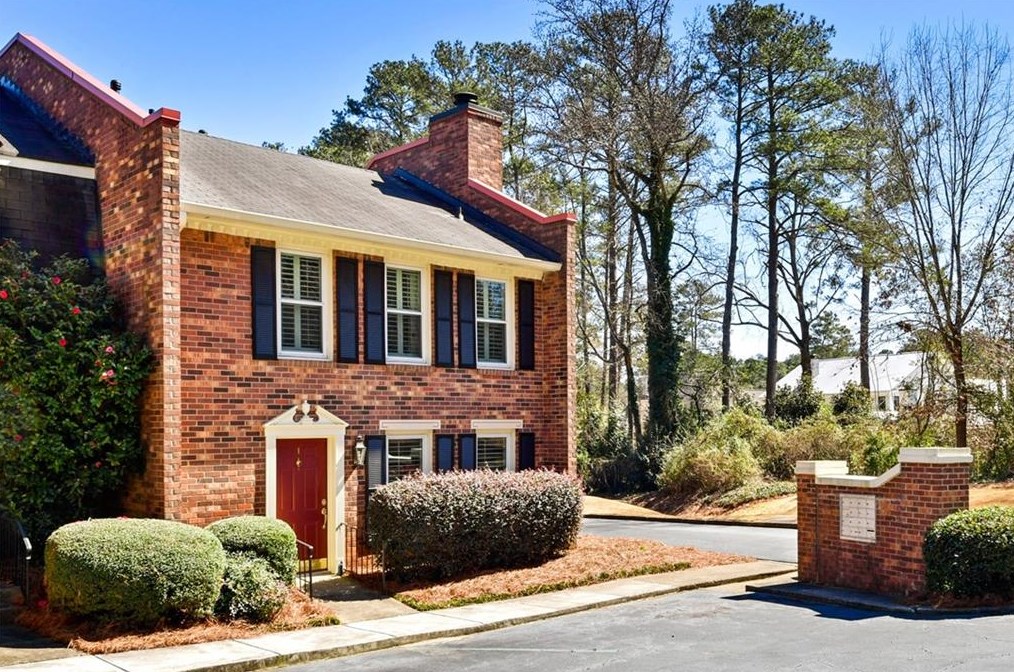 1 Queen Victoria Pl, Atlanta, GA 30342-3751
