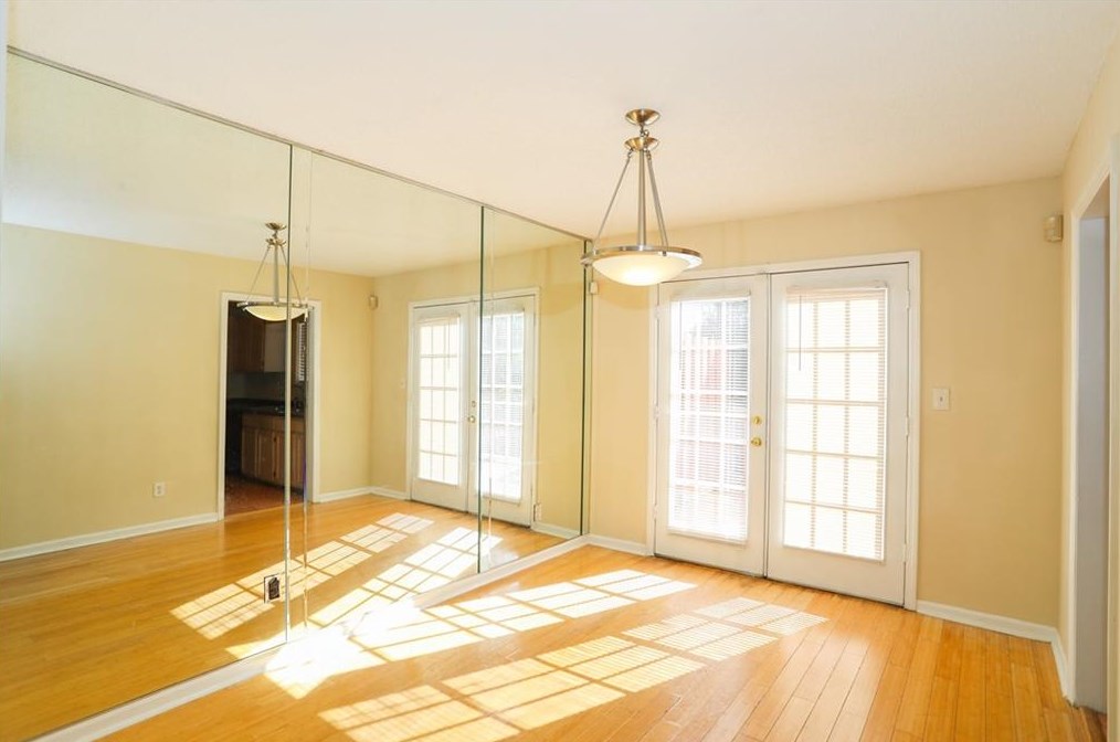 1056 Wedgewood Ln, Tucker, GA 30084