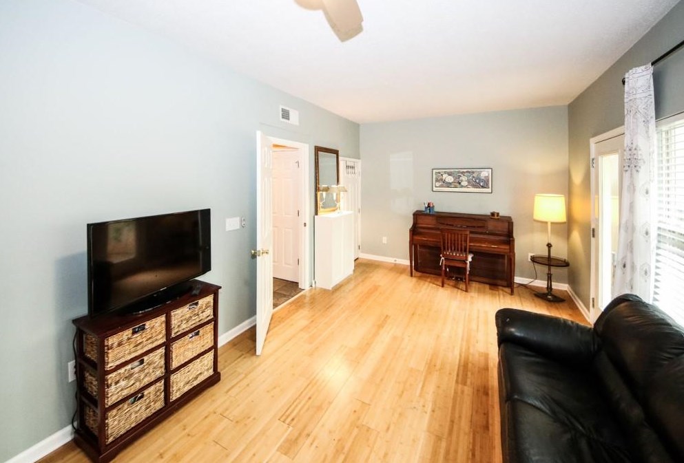 802 Dancing Fox Rd, Decatur GA  30032-7415 exterior