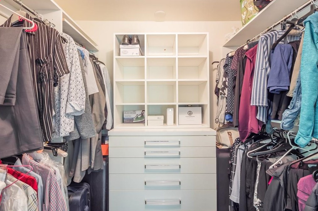 2537 Coralwood Dr, Decatur GA  30033-1333 exterior