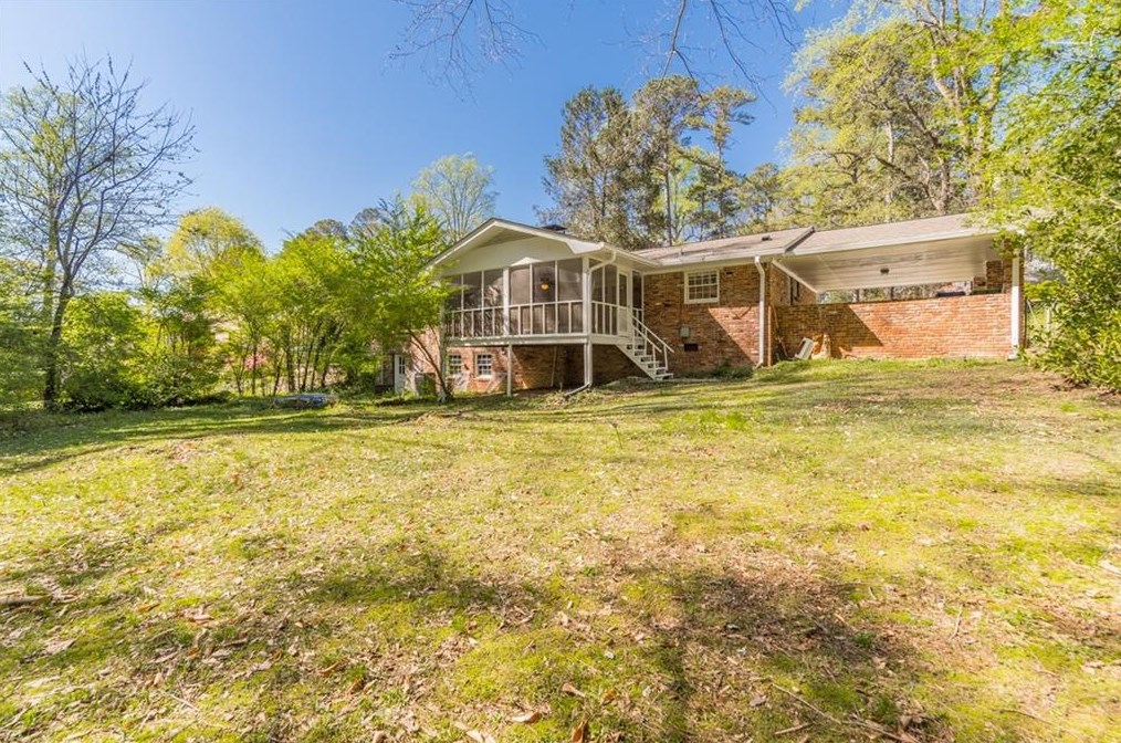 2537 Coralwood Dr, Decatur GA  30033-1333 exterior