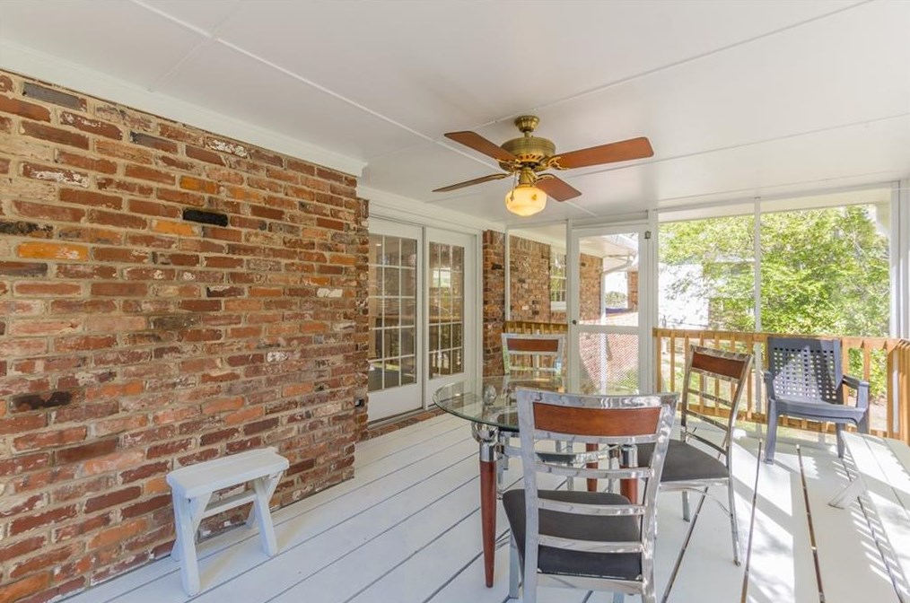 2537 Coralwood Dr, Decatur GA  30033-1333 exterior