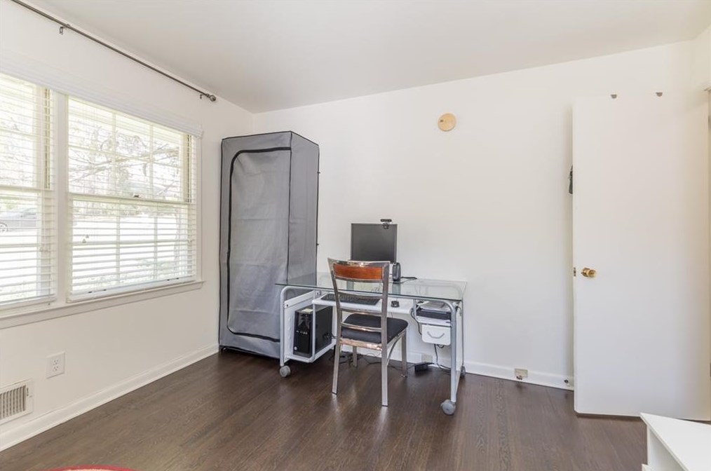 2537 Coralwood Dr, Decatur GA  30033-1333 exterior