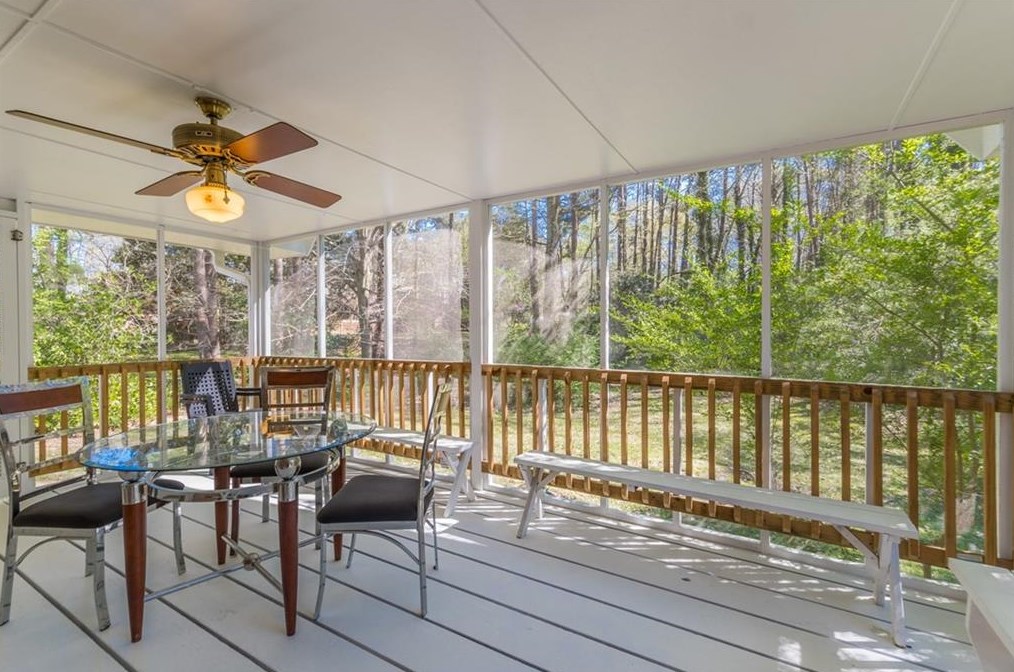 2537 Coralwood Dr, Decatur GA  30033-1333 exterior