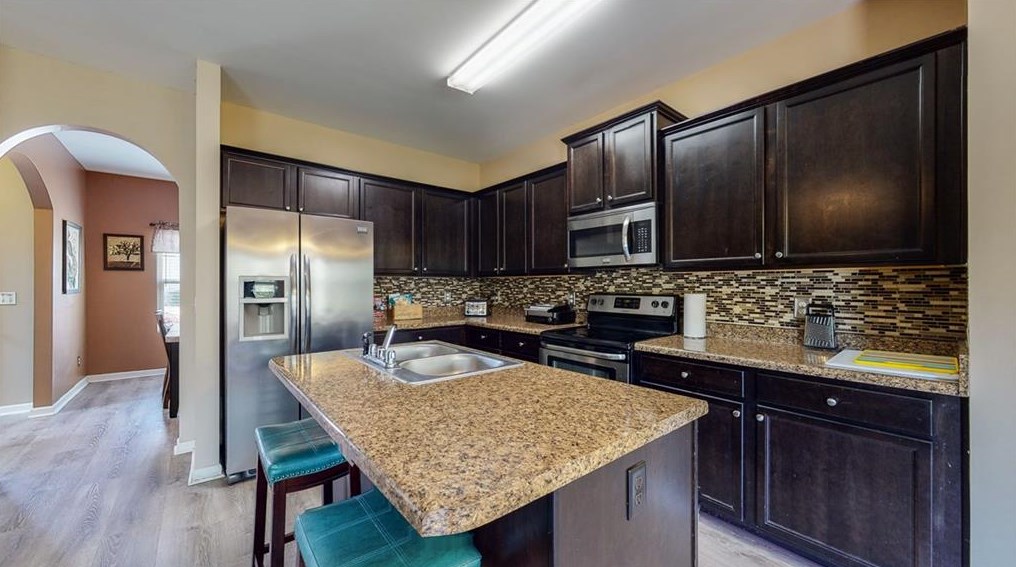 533 Forrest Hills Dr, Dallas GA  30157-9660 exterior