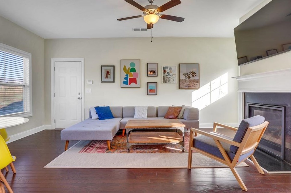 825 Westmoreland Cir, Atlanta GA  30318-4019 exterior