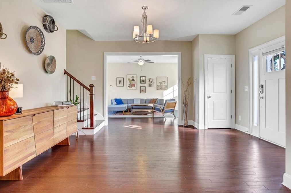 825 Westmoreland Cir, Atlanta GA  30318 exterior
