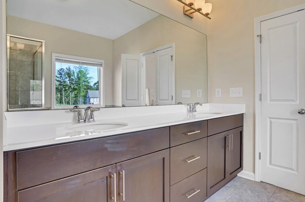 825 Westmoreland Cir, Atlanta GA  30318-4019 exterior