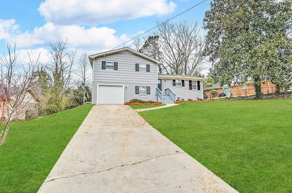 2273 Green Hawk Ct, Decatur, GA 30035