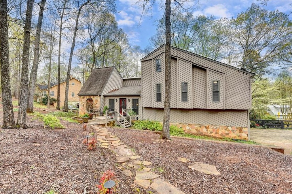 105 Ridge Rd, Duluth, GA 30096