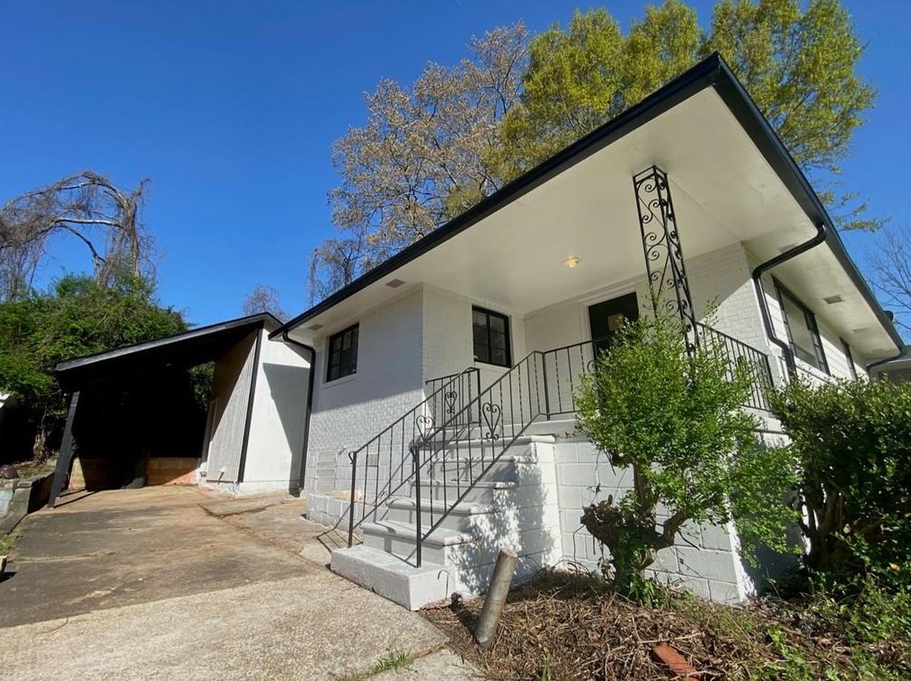 2239 Springdale Cir, Atlanta, GA 30315-6107