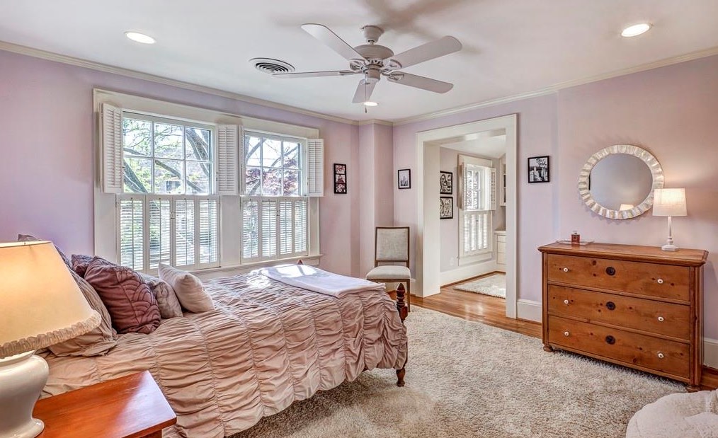 50 Woodcrest Ave, Atlanta GA  30309-1525 exterior