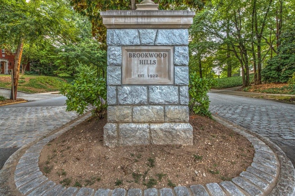 50 Woodcrest Ave, Atlanta GA  30309-1525 exterior