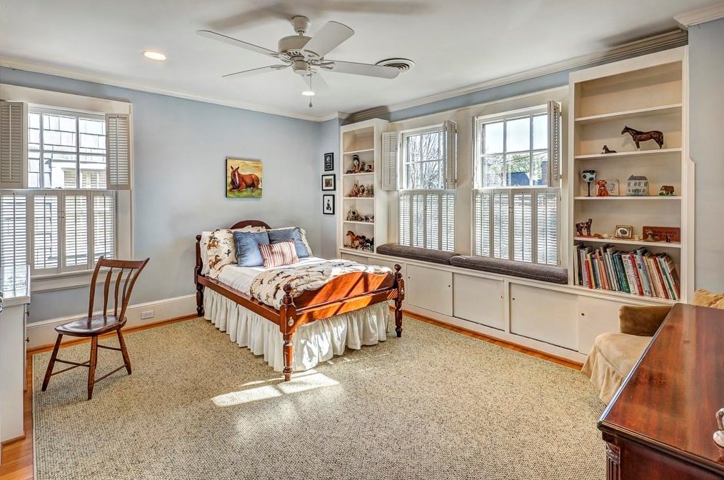 50 Woodcrest Ave, Atlanta GA  30309-1525 exterior
