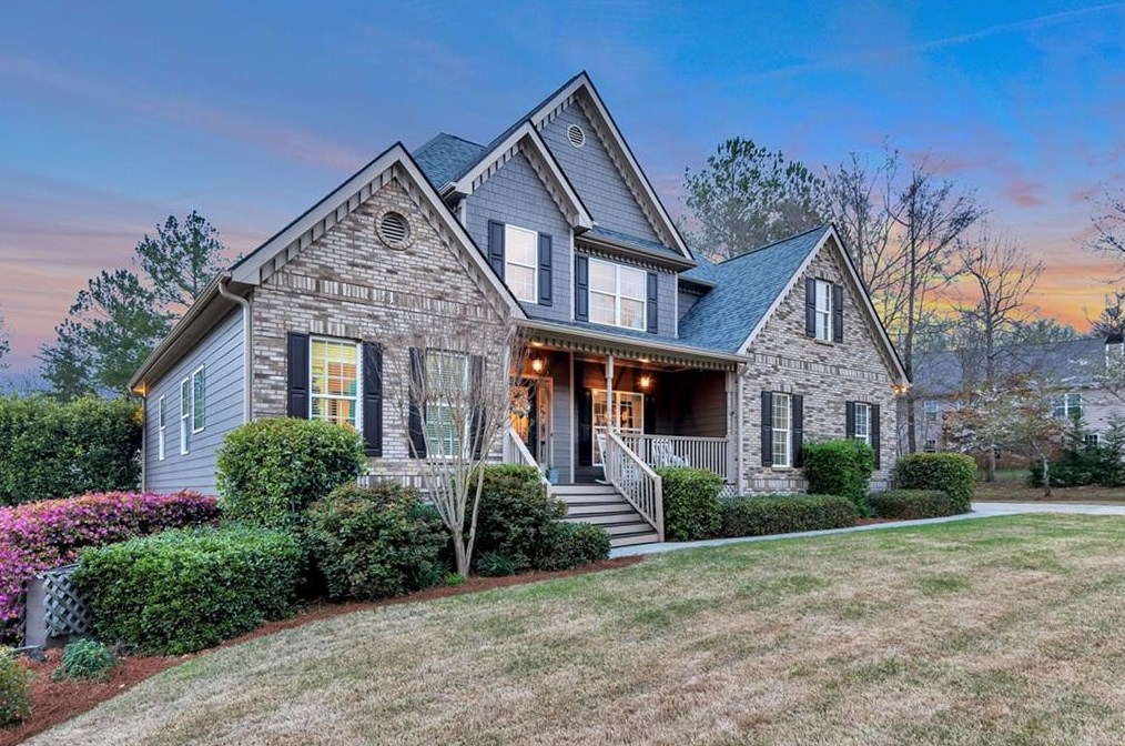 64 Hewett Rd, Pendergrass, GA 30567-2939