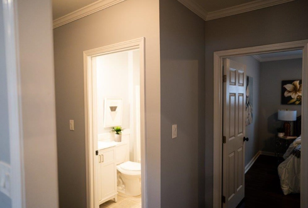 2091 Newnan St, Atlanta GA  30344-1634 exterior