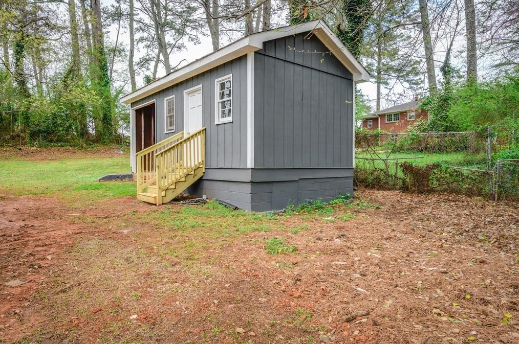 4218 Lamar St, Decatur GA  30035-1437 exterior