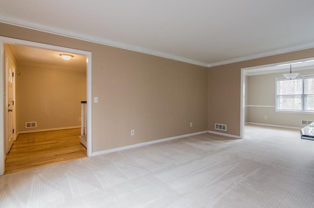 4930 Village Creek Dr, Atlanta, GA 30338-5122