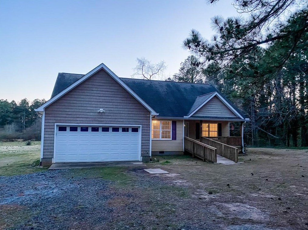 61 Norton Rd, Euharlee, GA 30145-1611